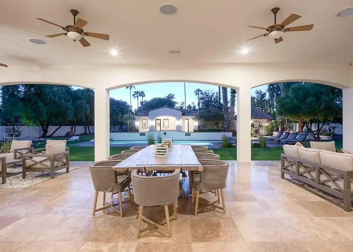 Holiday home Luxury 8br With Pool, Pickleball, Golf & Volleyball Scottsdale