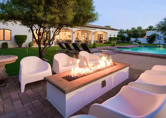 Luxury 8br With Pool, Pickleball, Golf & Volleyball Holiday home