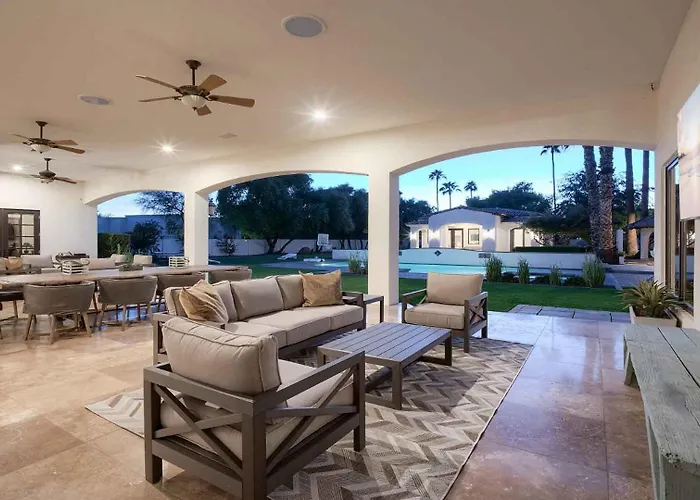 Holiday home Luxury 8br With Pool, Pickleball, Golf & Volleyball